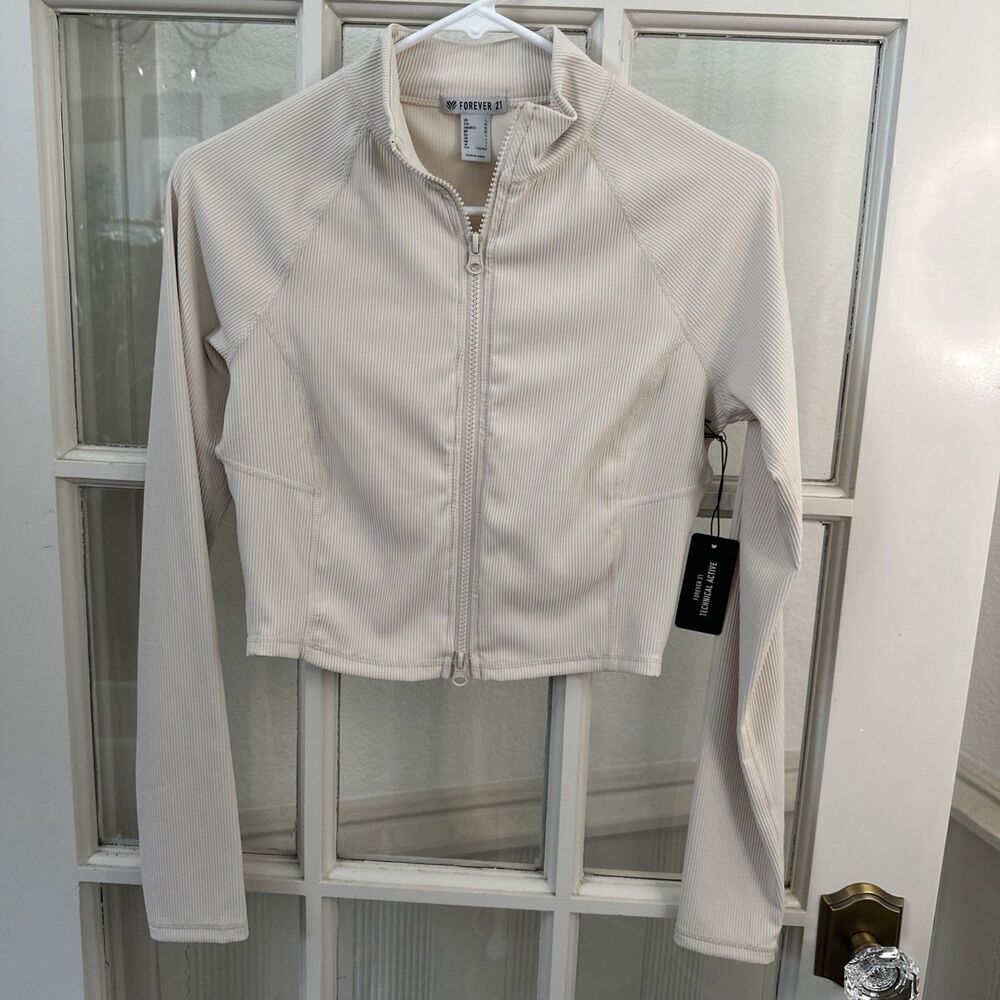 NWT Cropped Zipper Jacket Beige Ribbed Women's Large